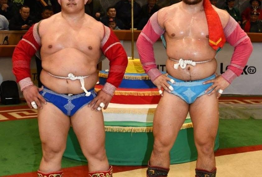 Увс аймгийн 100 жилийн ойн барилдаанд Б.Бат- Өлзий заан түрүүллээ