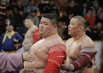 Э.Оюунболд маргааш М.Лхагва арслангийн нэрэмжит барилдаанд зодоглоно