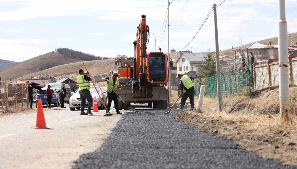 1978 оноос хойш их засвар хийгээгүй Найрамдлын авто замыг энэ зун засна