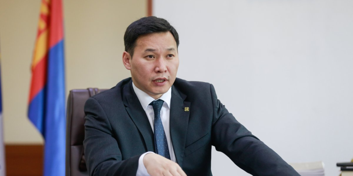 Т.Мөнхсайхан: Эмч сувилагч нарын гарт олгогдох цалин дунджаар 2.2 дахин өссөн