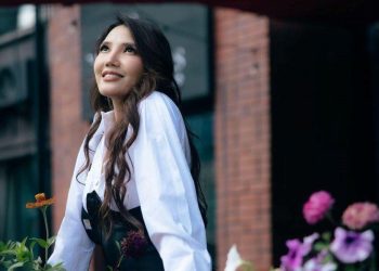 Асуудалд холбогдоод буй жүжигчин Б.Сэтгэлтүвшинг ажлаас нь халжээ