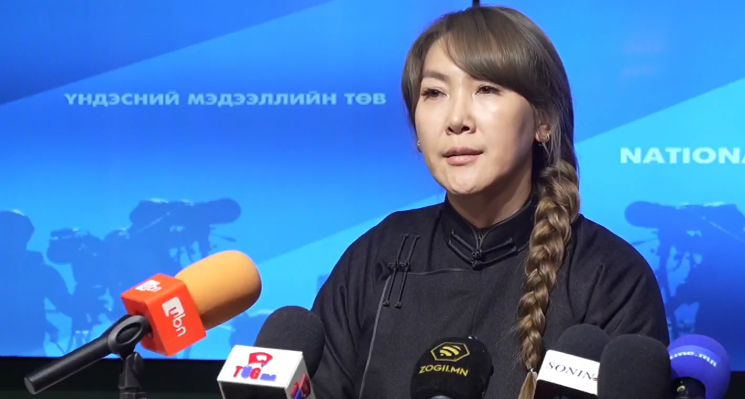 О.Нарангарав: Б.Эрдэнэсүх намайг хүлж, бэлгийн дур хүслээ хангаж, үүнээсээ хийсэн бичлэг зэргээ олон нийтийн сүлжээнд тавина гэж сүрдүүлж байсан