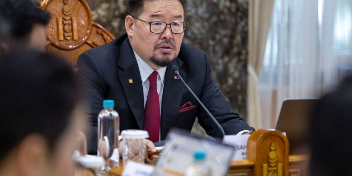 Шинэ дэд сайд нартай ТАНИЛЦ