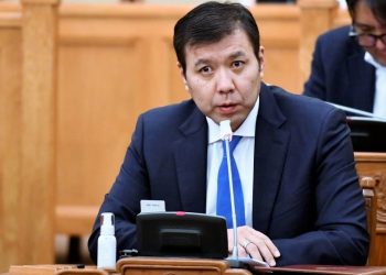 Б.Энхбаяр: Л.Оюун-Эрдэнэ өөрийнхөө ярьсныг нотолж чадахгүй. Сэтгэлзүйн хувьд гэмтэлтэй