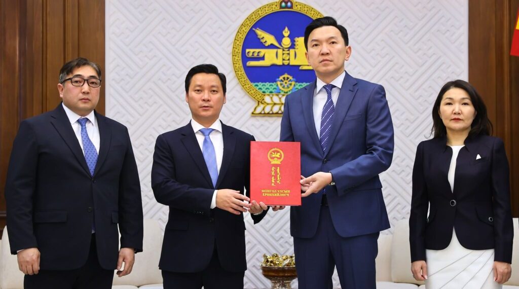 УИХ-ын гишүүнийг эгүүлэн татахтай холбоотой хуулийн төслийг өргөн барилаа