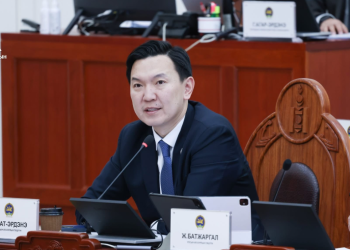 Шинээр байгуулагдах Засгийн газар дөрвөн дэд сайдтай байна гэв