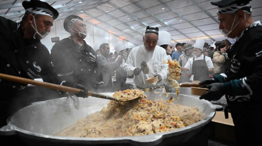 “UB food” фестиваль дөрөвдүгээр сарын 17-26-ны өдрүүдэд төв талбайд зохион байгуулагдана